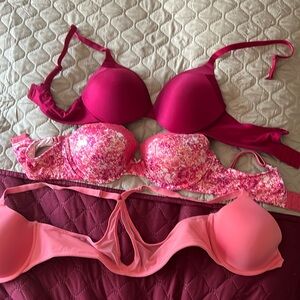 3 Lightly used maidenform bras size 36B